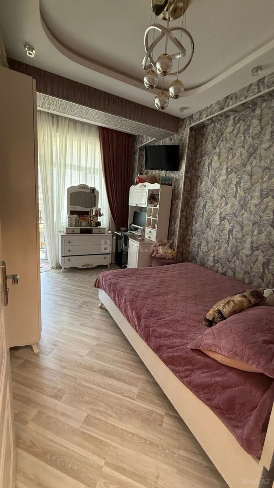 Satılır 3 otaqlı mənzil 91 m²