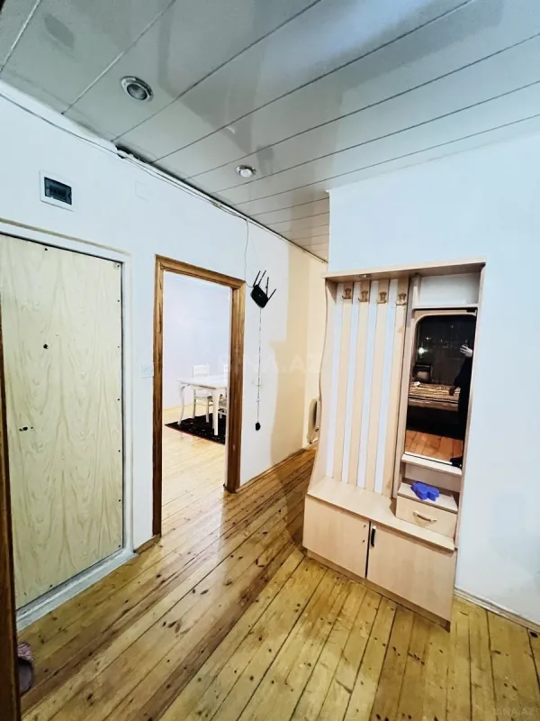 Kirayə verilir 2 otaqlı mənzil 65 m²