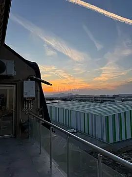 Satılır 4 otaqlı mənzil 200 m²