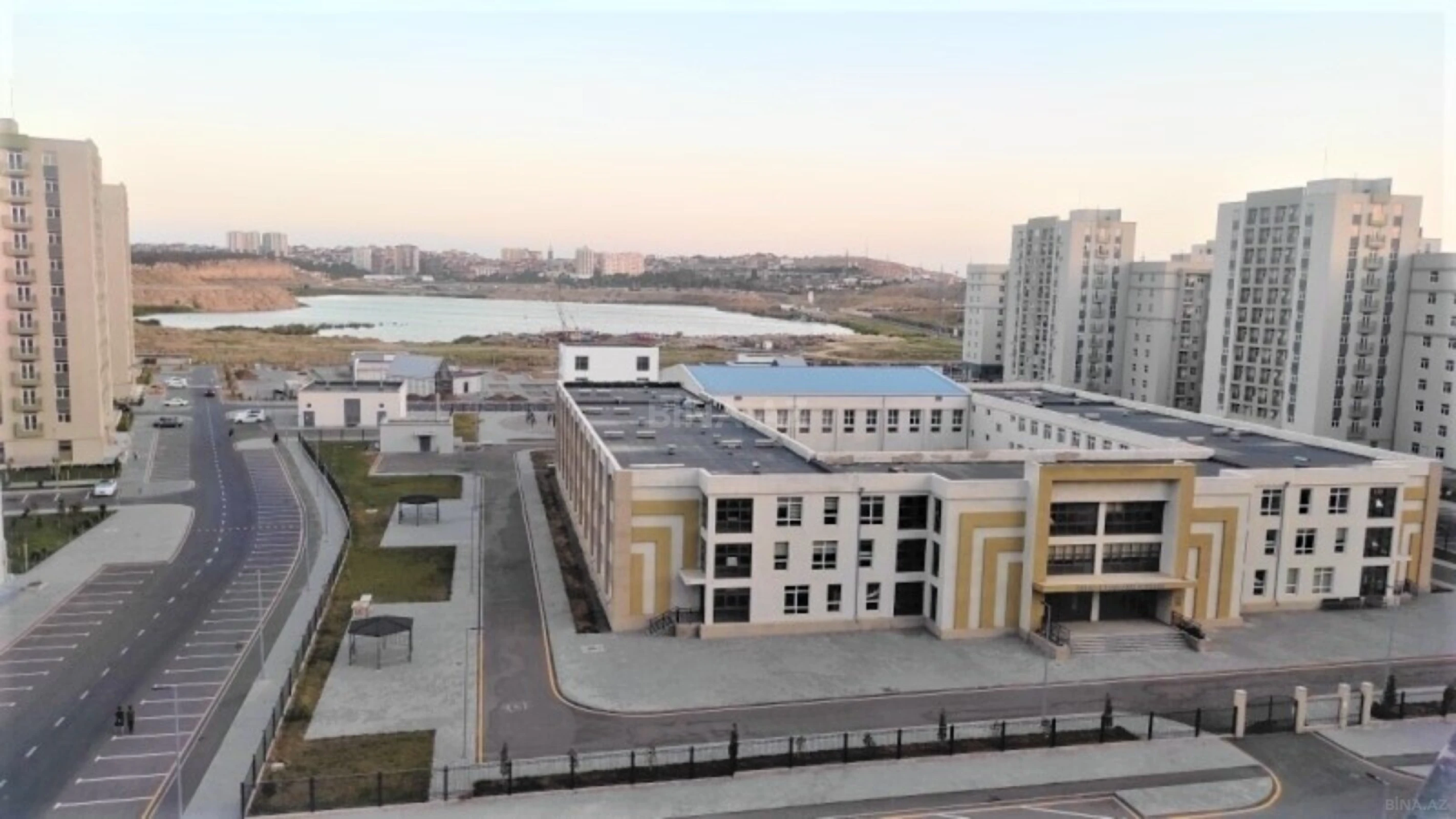 Satılır 3 otaqlı mənzil 83 m²