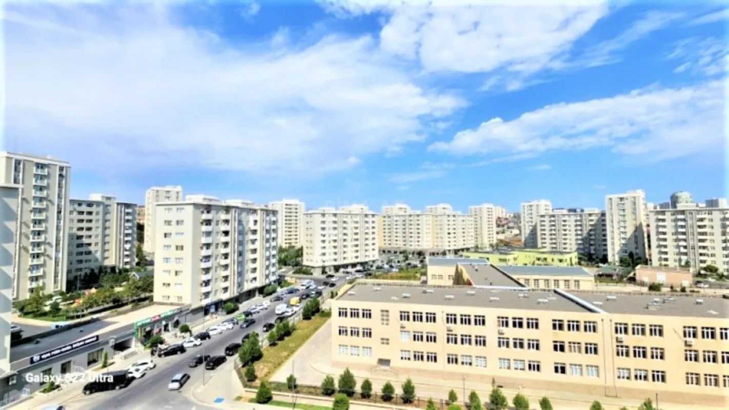 Satılır 3 otaqlı mənzil 83 m²