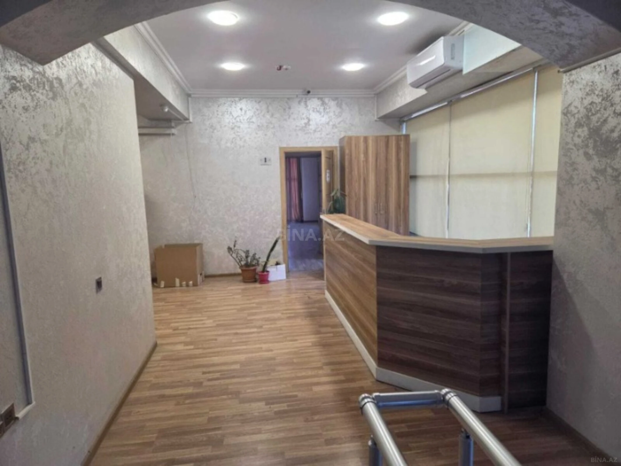 Kirayə verilir 11 otaqlı ofis 500 m²