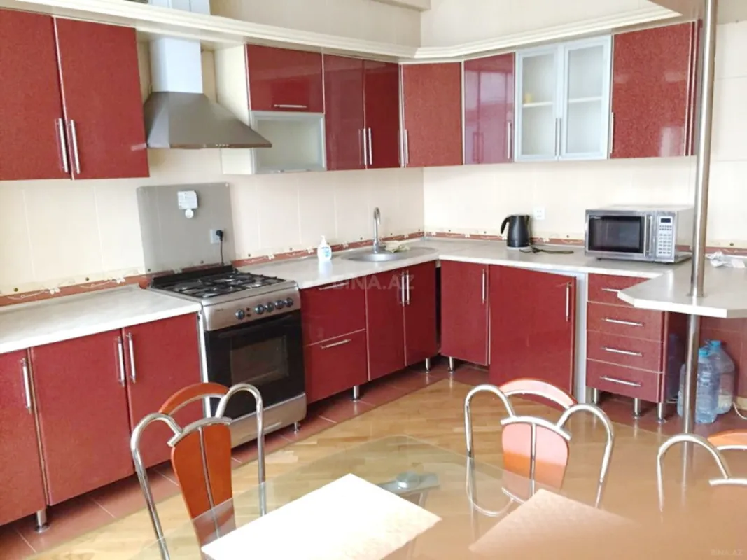 Satılır 2 otaqlı mənzil 120 m²