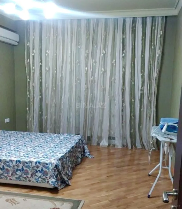 Satılır 2 otaqlı mənzil 120 m²