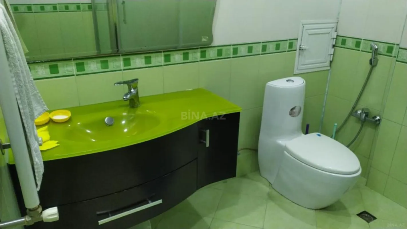 Satılır 2 otaqlı mənzil 120 m²