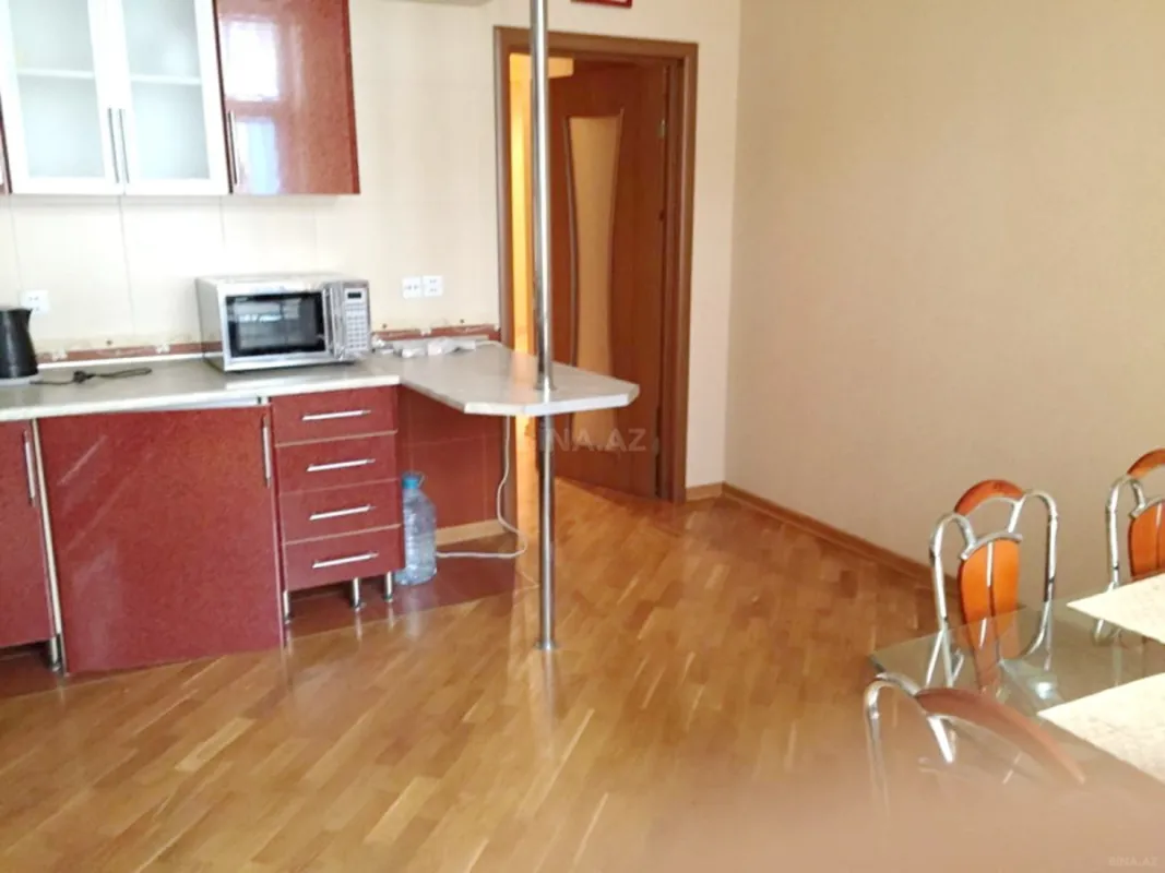 Satılır 2 otaqlı mənzil 120 m²