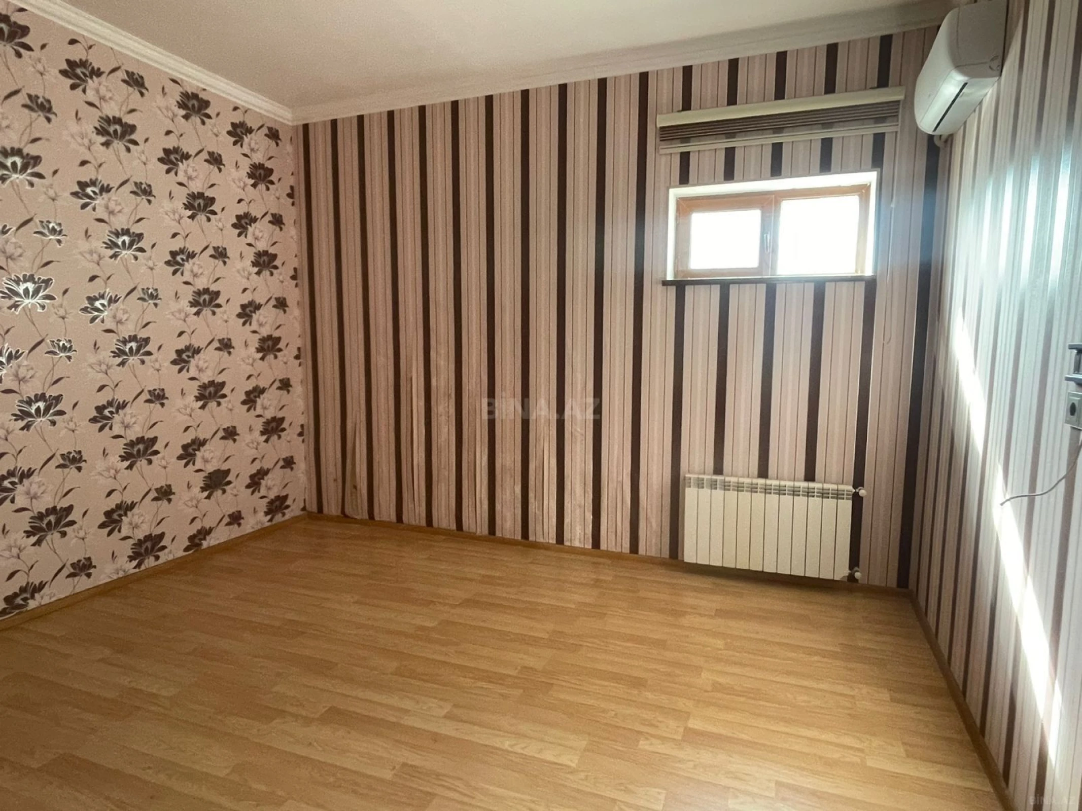 Kirayə verilir 9 otaqlı həyət evi 800 m²