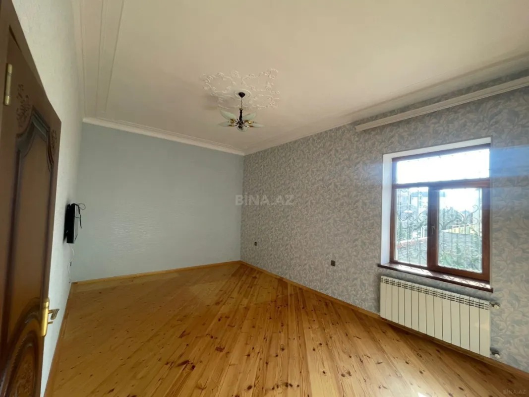 Kirayə verilir 9 otaqlı həyət evi 800 m²