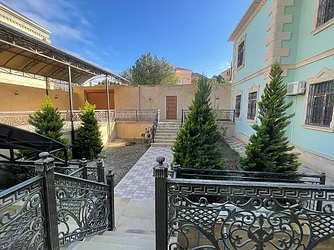 Kirayə verilir 9 otaqlı həyət evi 800 m²