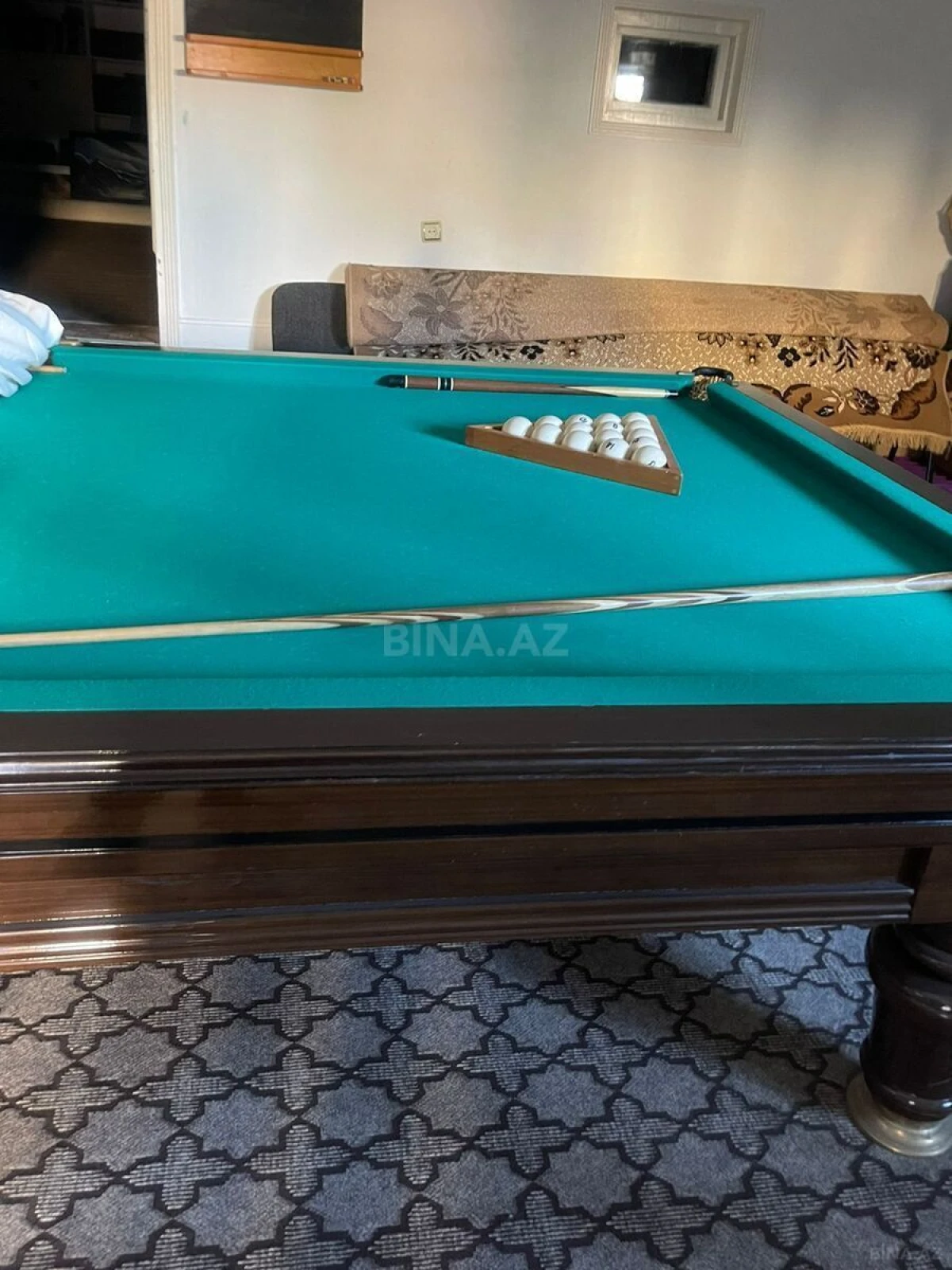 Kirayə verilir 9 otaqlı həyət evi 800 m²