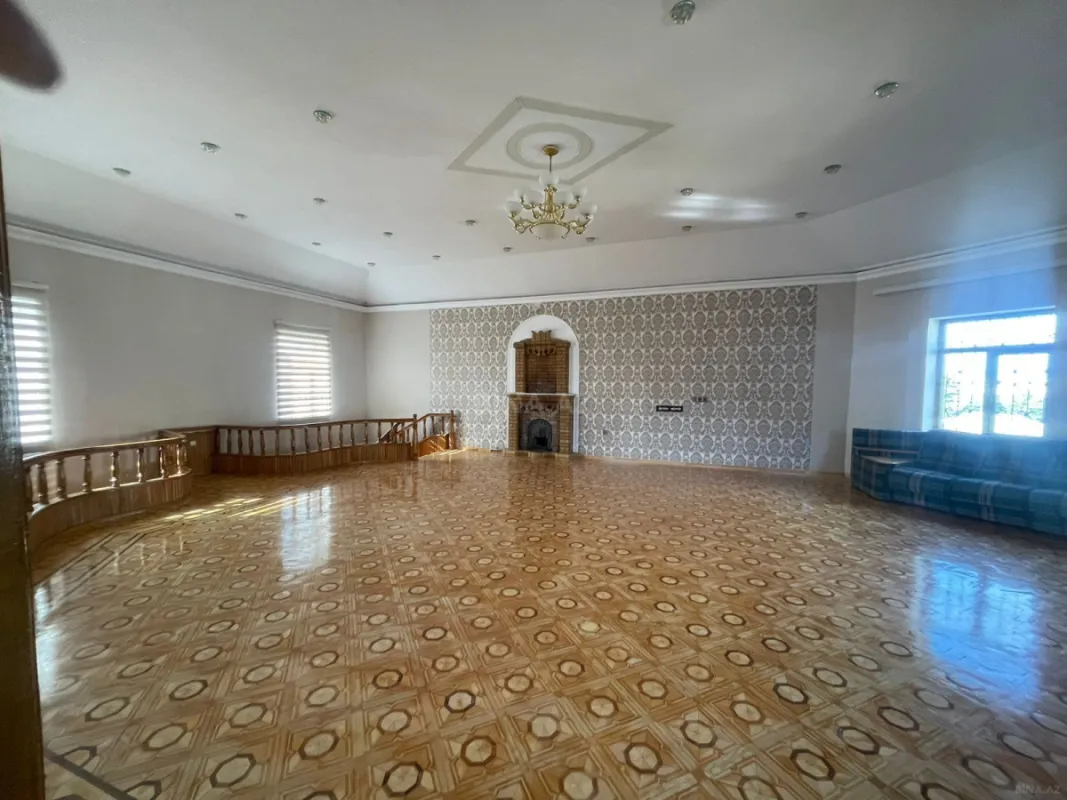 Kirayə verilir 9 otaqlı həyət evi 800 m²