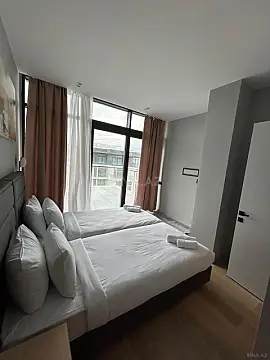 Kirayə verilir 3 otaqlı mənzil 130 m²