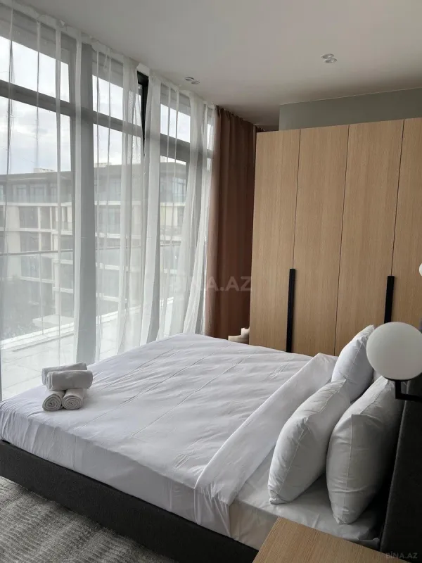 Kirayə verilir 3 otaqlı mənzil 130 m²