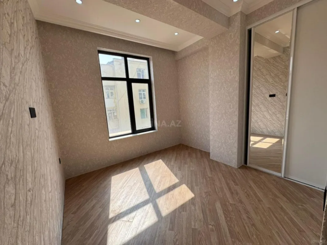 Satılır 3 otaqlı mənzil 91 m²
