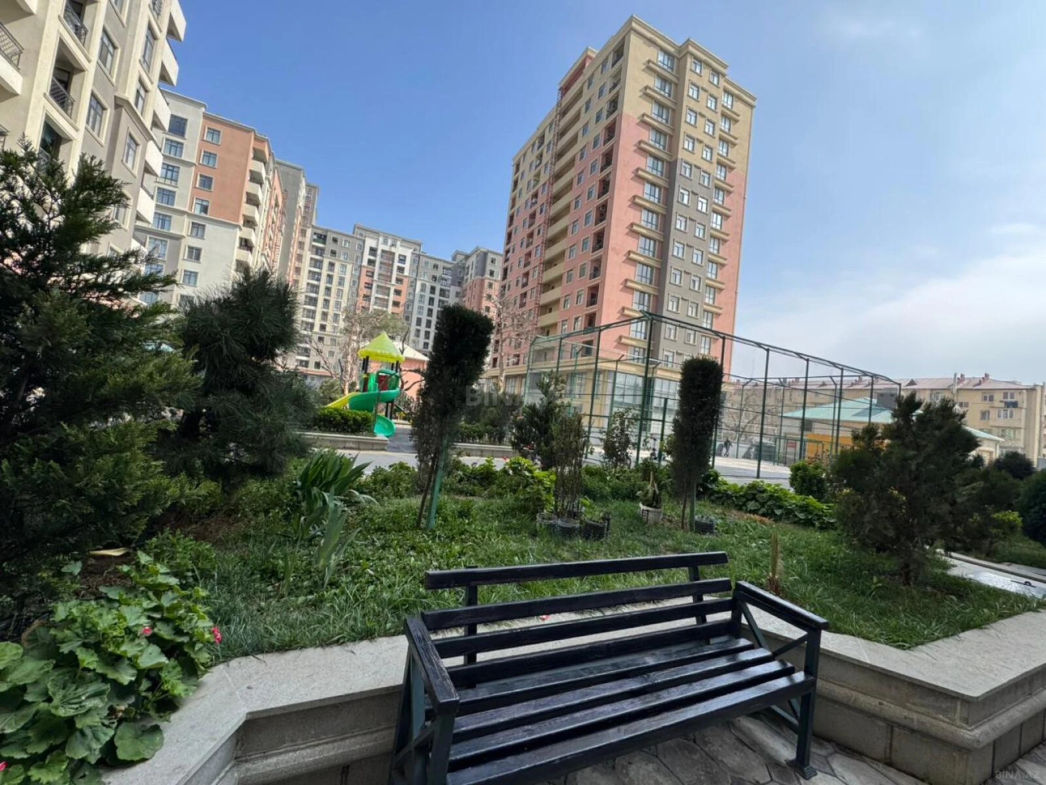 Satılır 3 otaqlı mənzil 91 m²