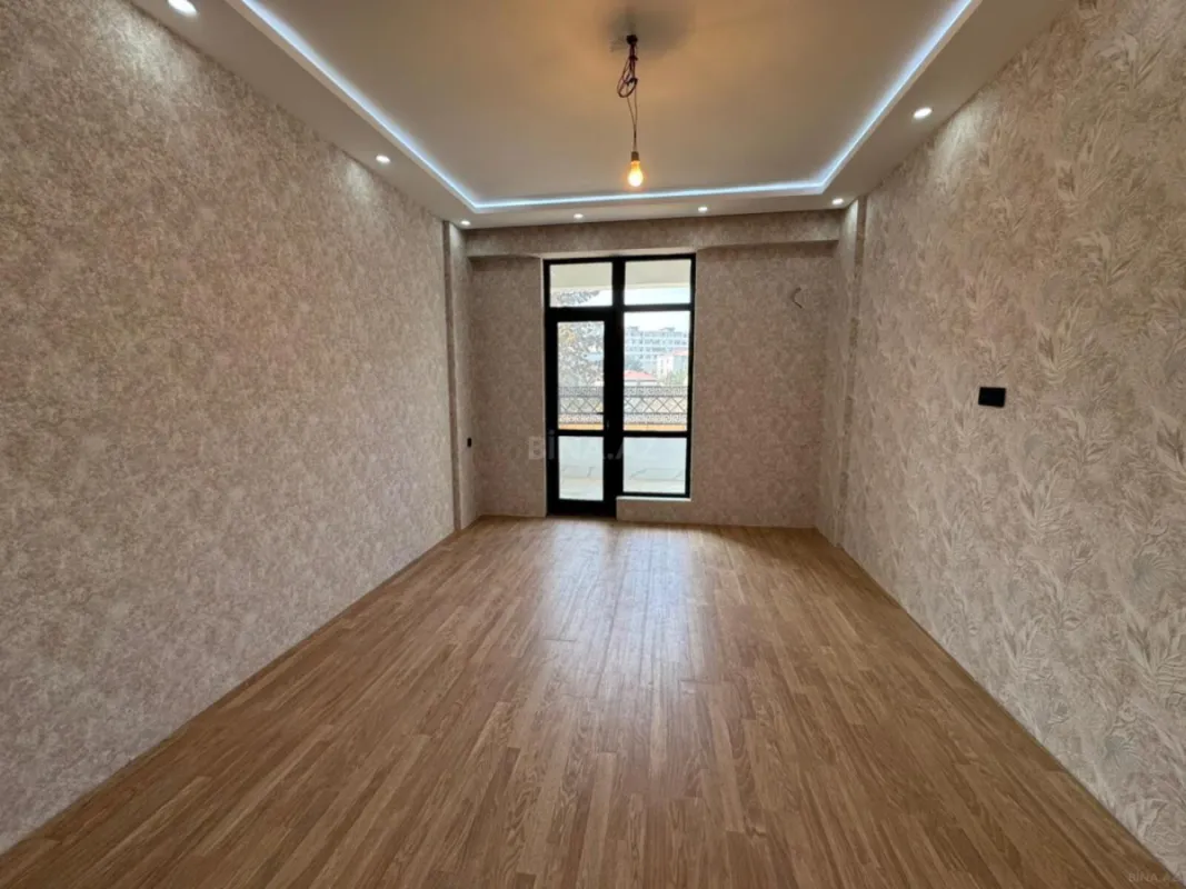 Satılır 3 otaqlı mənzil 91 m²
