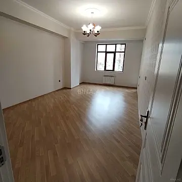 Satılır 3 otaqlı mənzil 125 m²
