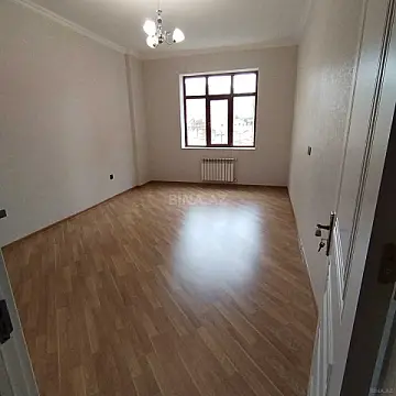 Satılır 3 otaqlı mənzil 125 m²