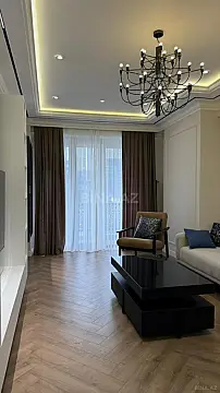 Satılır 4 otaqlı mənzil 170 m²