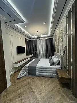 Satılır 4 otaqlı mənzil 170 m²