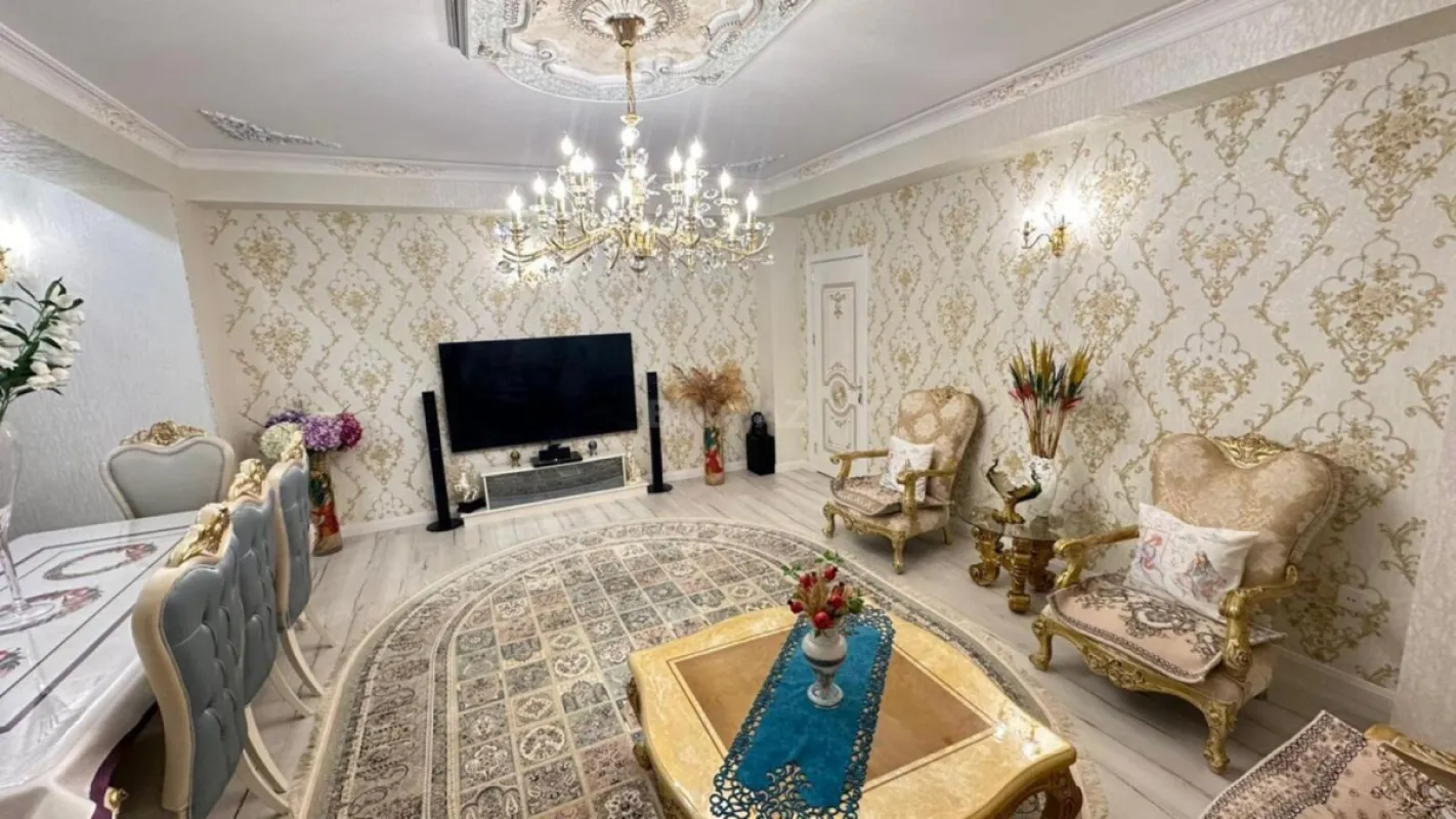 Satılır 4 otaqlı mənzil 160 m²