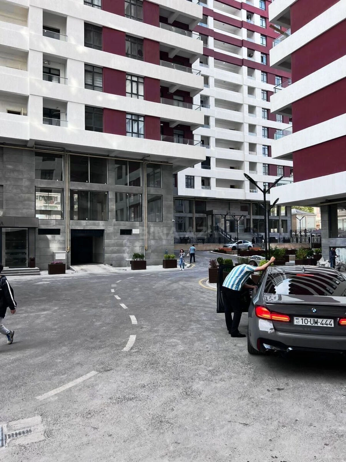 Satılır 2 otaqlı mənzil 85.7 m²