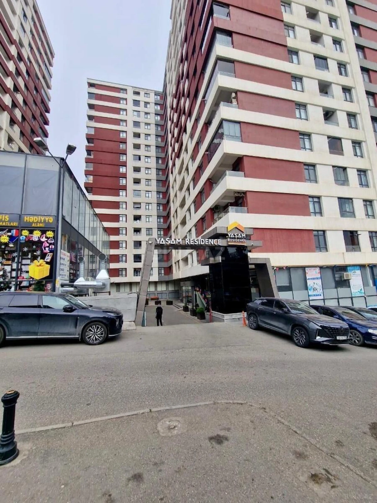 Satılır 2 otaqlı mənzil 85.7 m²
