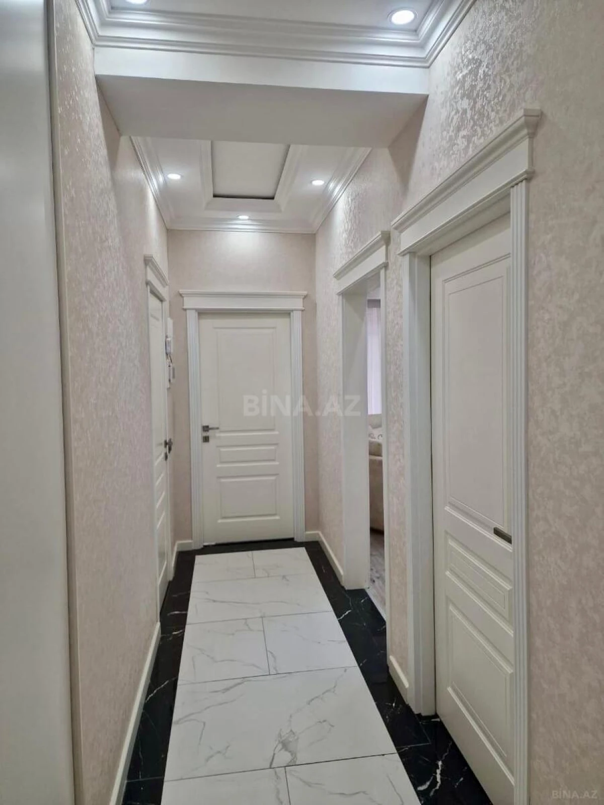 Satılır 2 otaqlı mənzil 85.7 m²