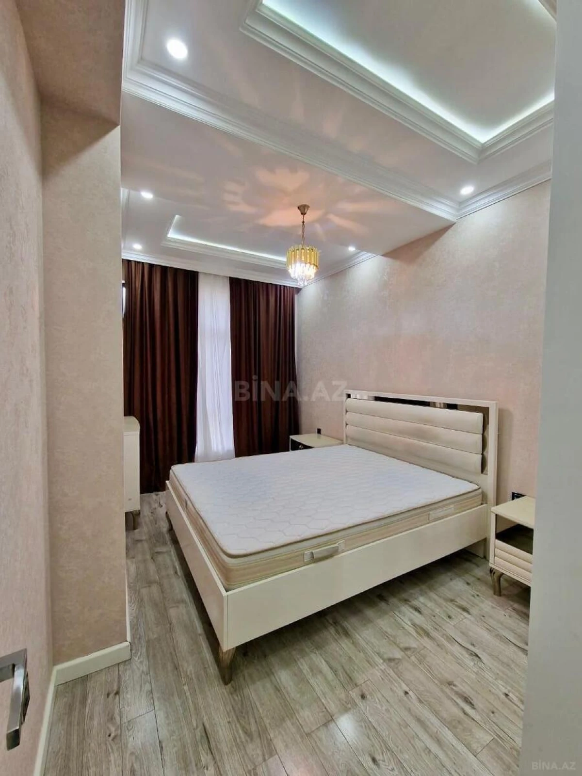 Satılır 2 otaqlı mənzil 85.7 m²