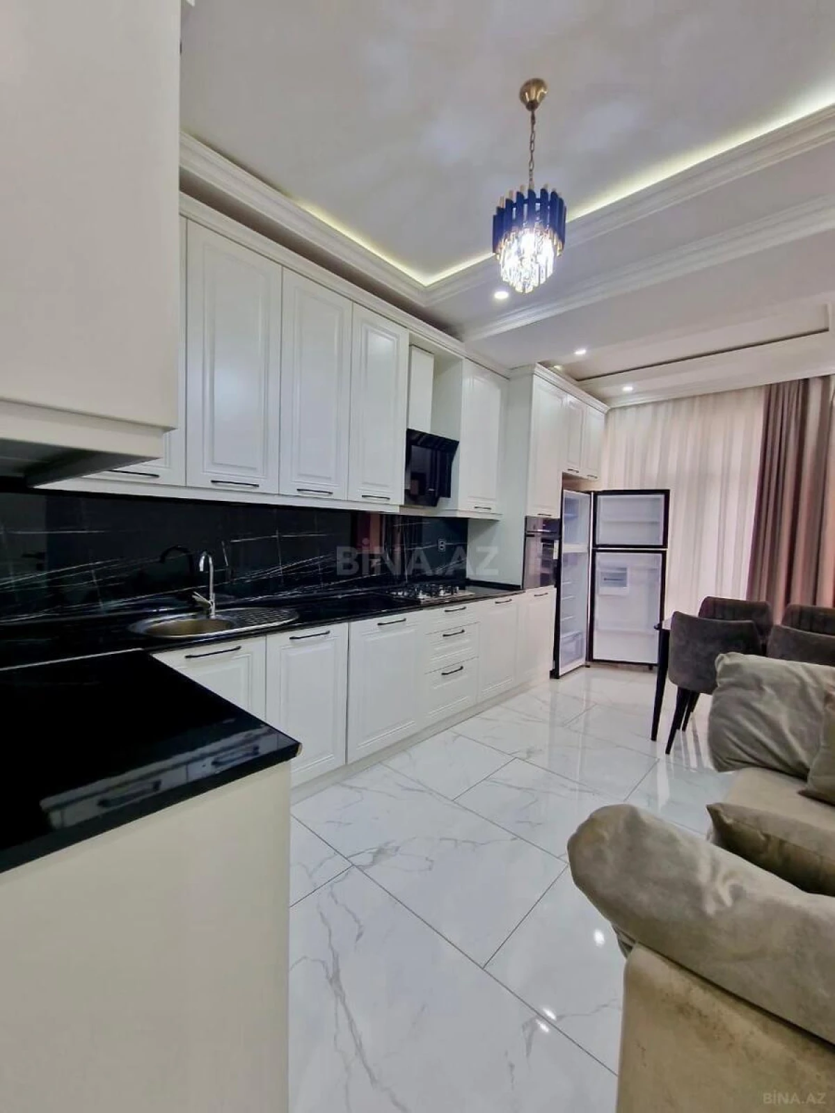 Satılır 2 otaqlı mənzil 85.7 m²