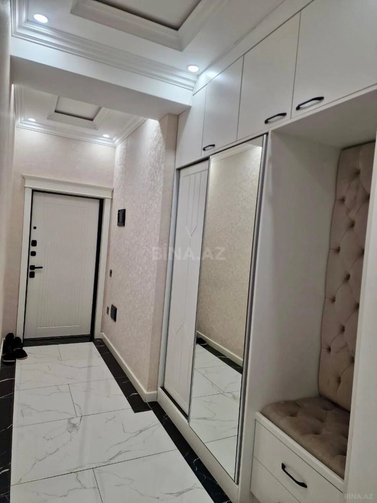Satılır 2 otaqlı mənzil 85.7 m²