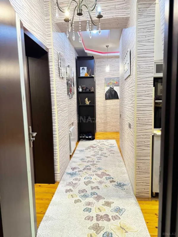 Satılır 2 otaqlı mənzil 78 m²