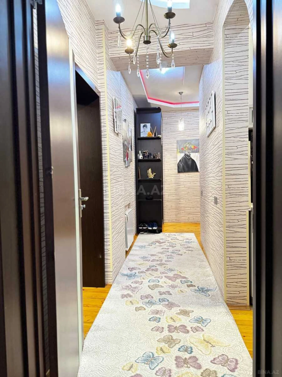 Satılır 2 otaqlı mənzil 78 m²