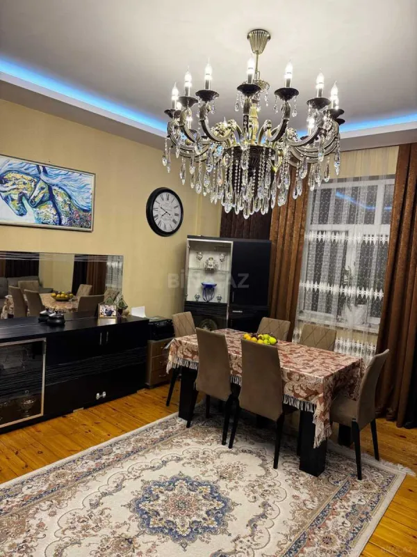 Satılır 2 otaqlı mənzil 78 m²