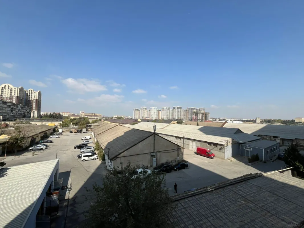 Kirayə verilir 2 otaqlı mənzil 95 m²