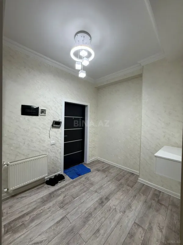 Satılır 3 otaqlı mənzil 110 m²