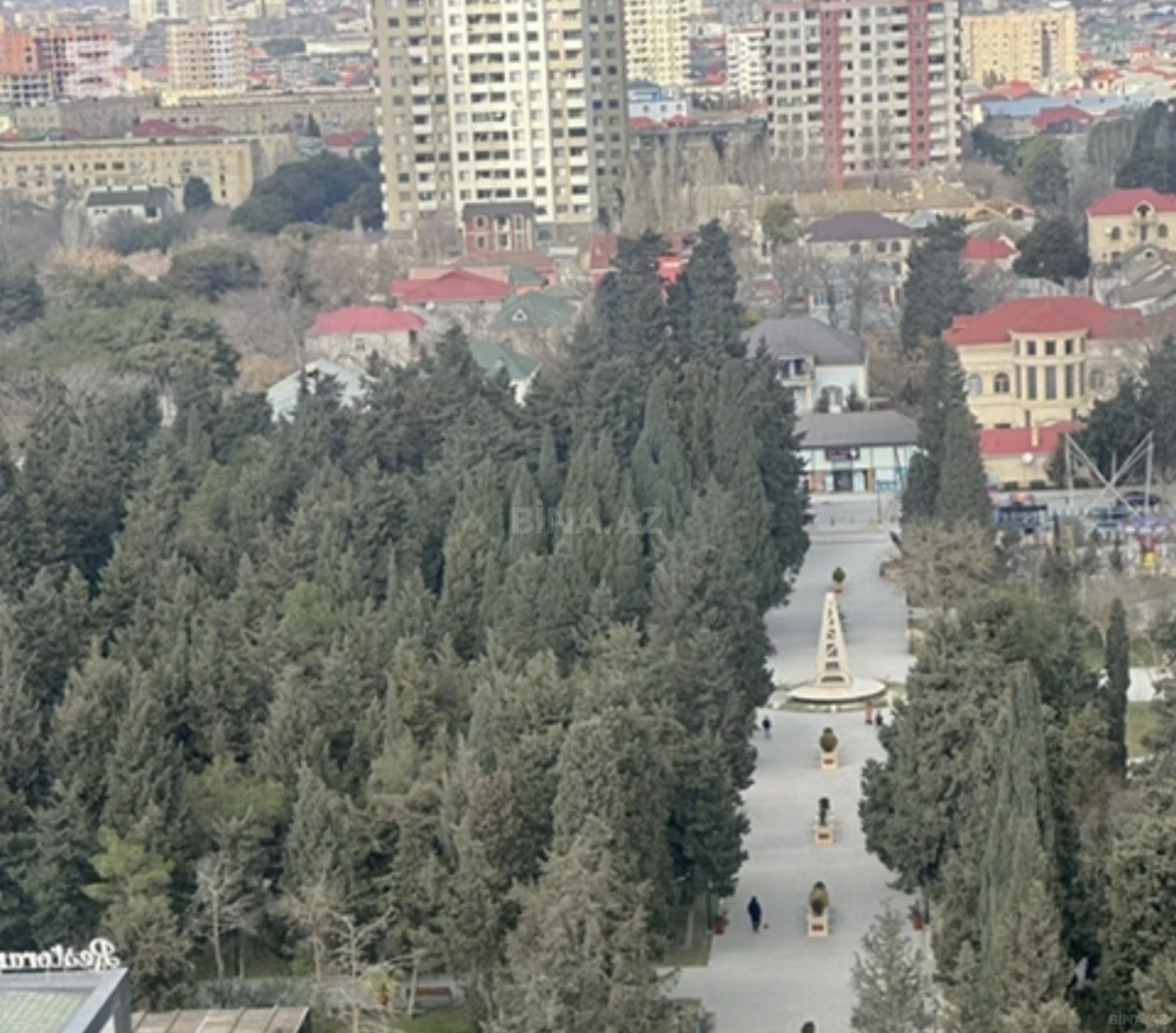 Satılır 2 otaqlı mənzil 76 m²