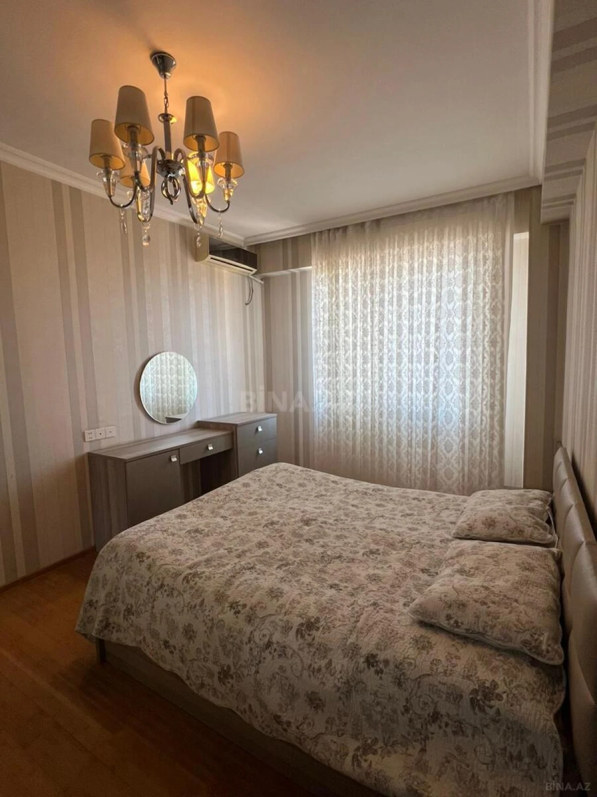 Satılır 3 otaqlı mənzil 95 m²
