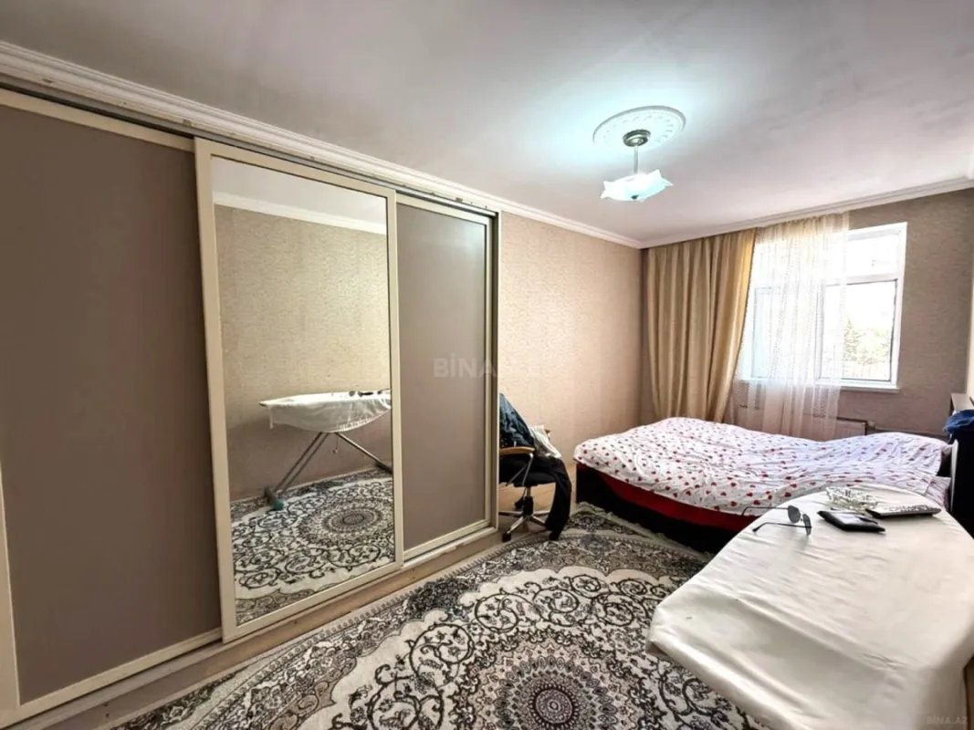 Kirayə verilir 4 otaqlı mənzil 115 m²