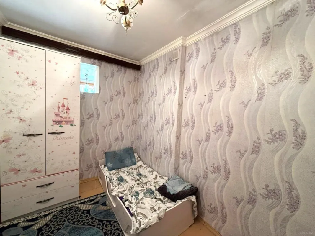 Kirayə verilir 4 otaqlı mənzil 115 m²