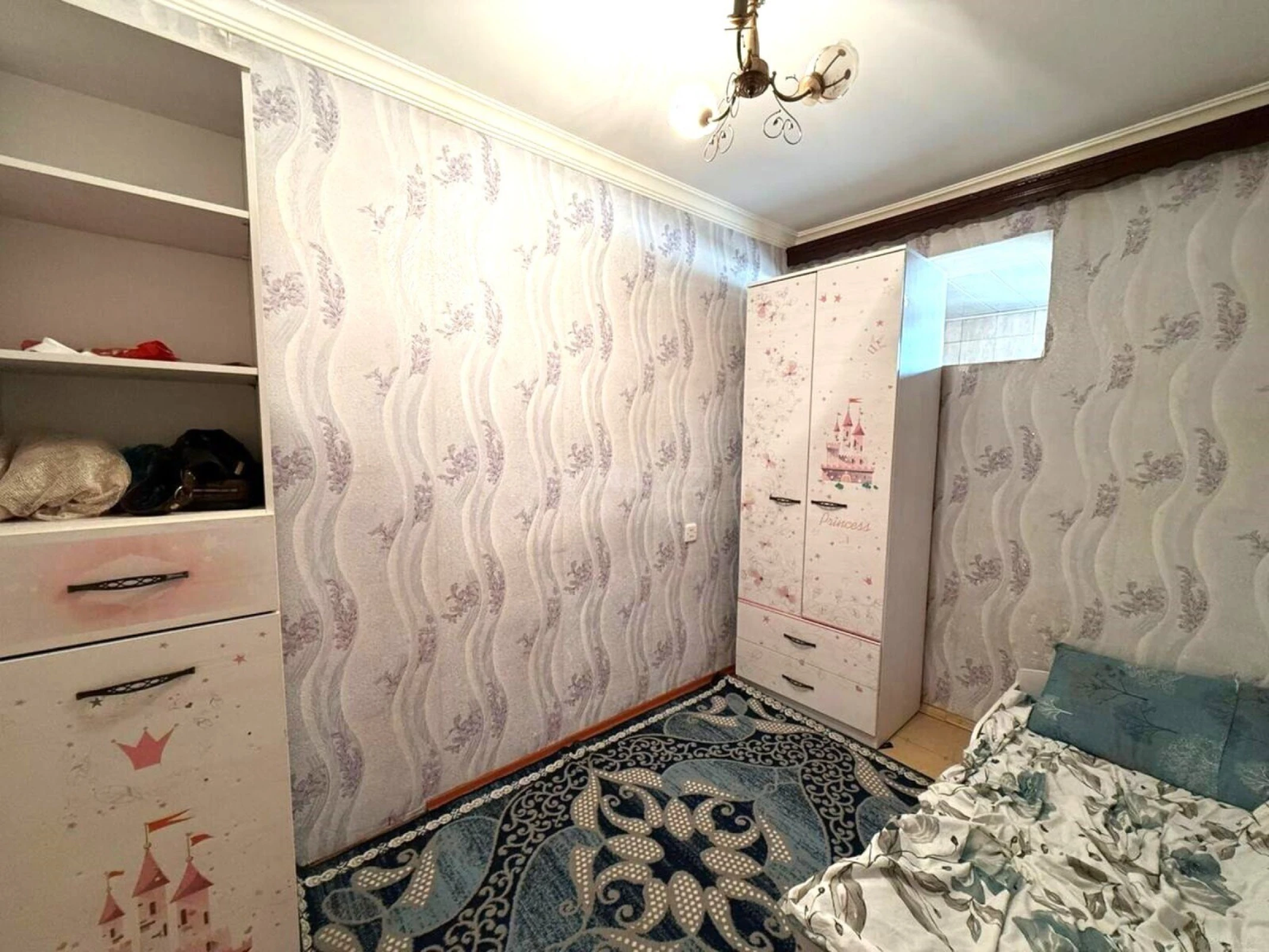 Kirayə verilir 4 otaqlı mənzil 115 m²