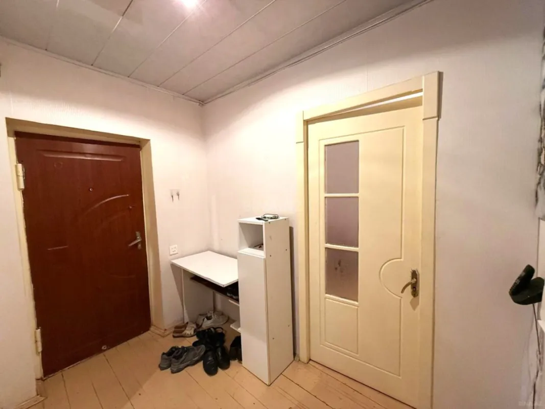 Kirayə verilir 4 otaqlı mənzil 115 m²