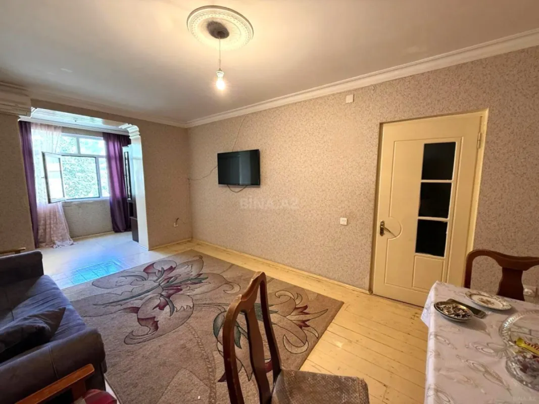 Kirayə verilir 4 otaqlı mənzil 115 m²