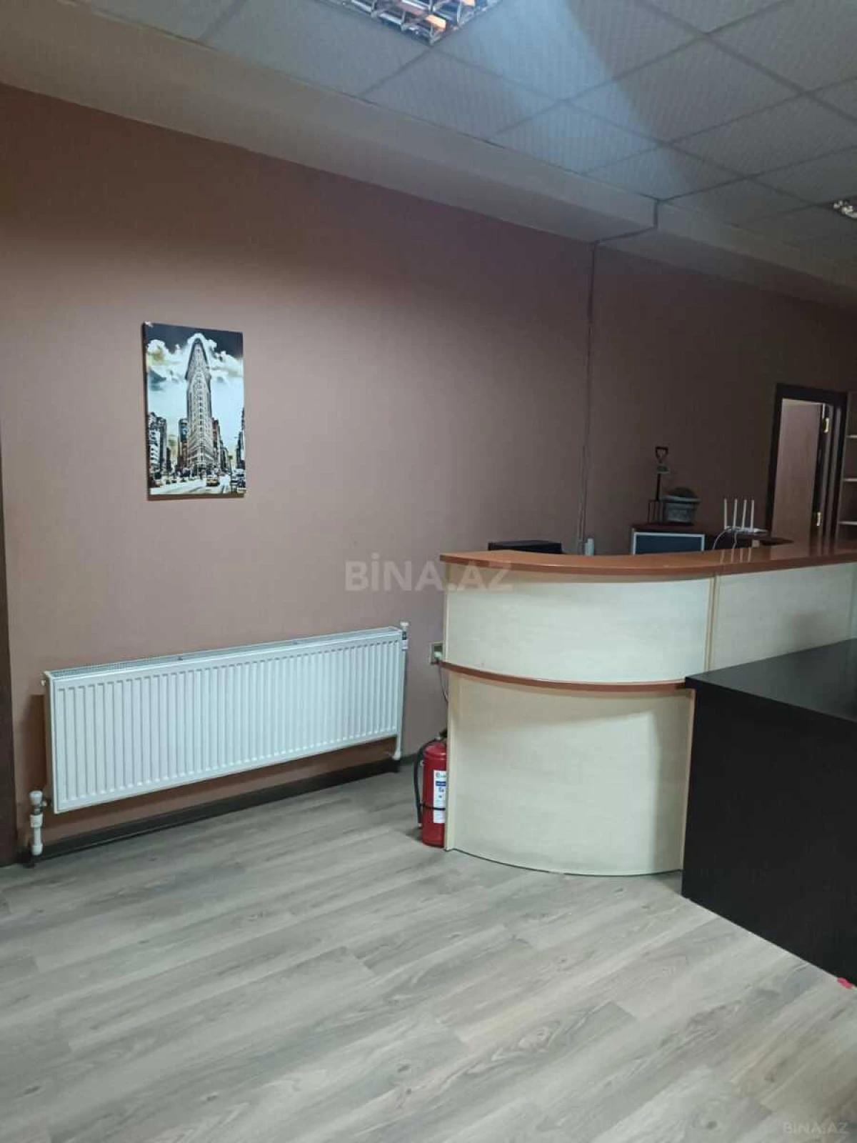 Satılır 4 otaqlı ofis 230 m²