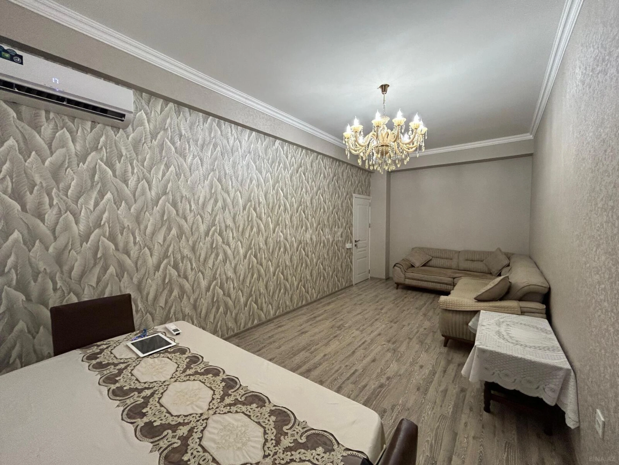 Satılır 3 otaqlı mənzil 105 m²