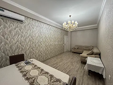 Satılır 3 otaqlı mənzil 105 m²