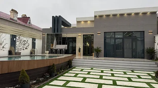 Satılır 4 otaqlı həyət evi 240 m²