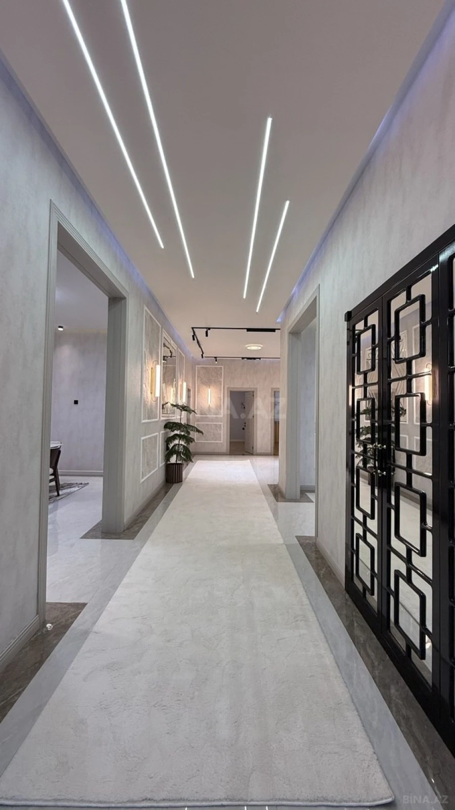 Satılır 4 otaqlı həyət evi 240 m²