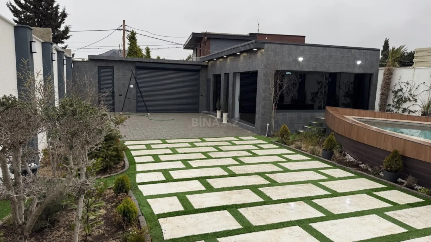 Satılır 4 otaqlı həyət evi 240 m²