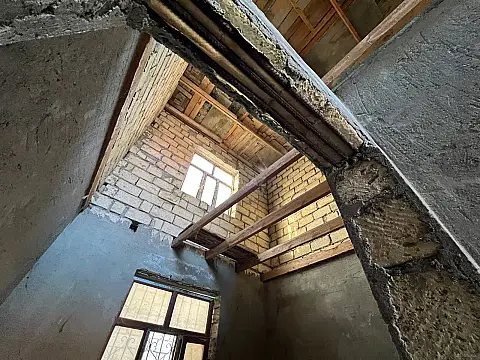 Satılır 4 otaqlı həyət evi 130 m²